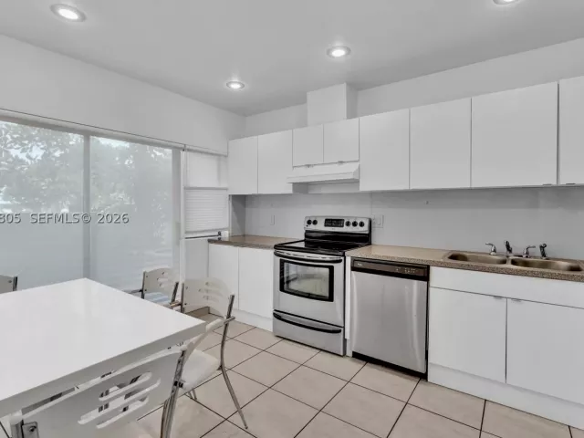 3-bedroom home for sale in North Miami Beach - 3601 NE 168th St 108 - MondialRealty