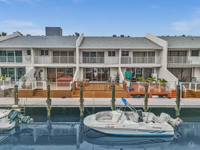 3-bedroom home for sale in North Miami Beach - 3601 NE 168th St 108 - MondialRealty