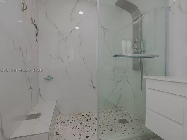 3-bedroom home for sale in Doral - 3325 Torremolinos Ave C-44 - MondialRealty