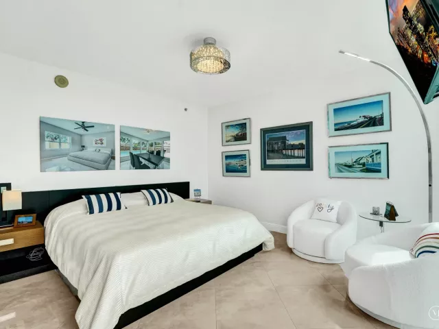 2-bedroom condo for rent in Fort Lauderdale - 101 S Fort Lauderdale Beach Boulevard 1107 - MondialRealty
