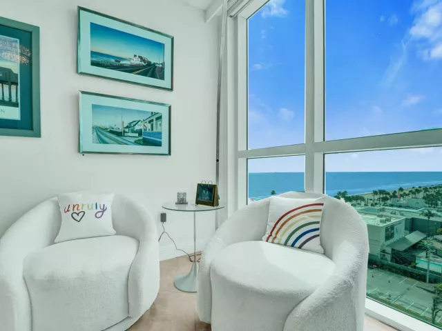 2-bedroom condo for rent in Fort Lauderdale - 101 S Fort Lauderdale Beach Boulevard 1107 - MondialRealty