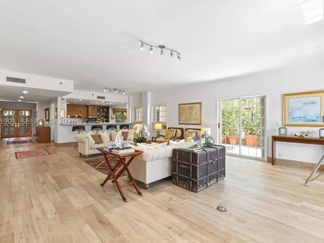3-bedroom condo for rent in Miami Beach - 2211 Fisher Island Dr 3101 - MondialRealty