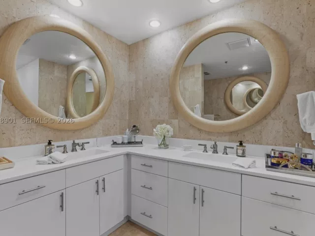 3-bedroom condo for rent in Miami Beach - 2211 Fisher Island Dr 3101 - MondialRealty