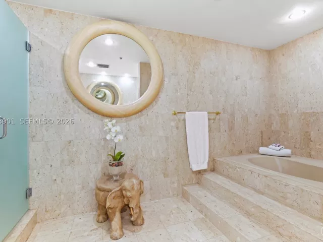 3-bedroom condo for rent in Miami Beach - 2211 Fisher Island Dr 3101 - MondialRealty
