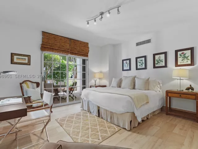 3-bedroom condo for rent in Miami Beach - 2211 Fisher Island Dr 3101 - MondialRealty