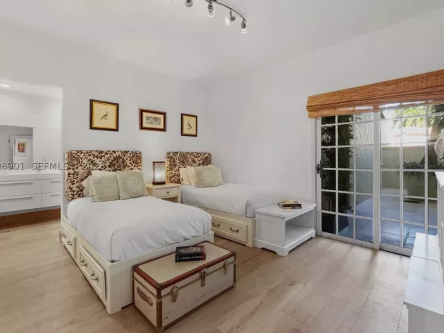 3-bedroom condo for rent in Miami Beach - 2211 Fisher Island Dr 3101 - MondialRealty
