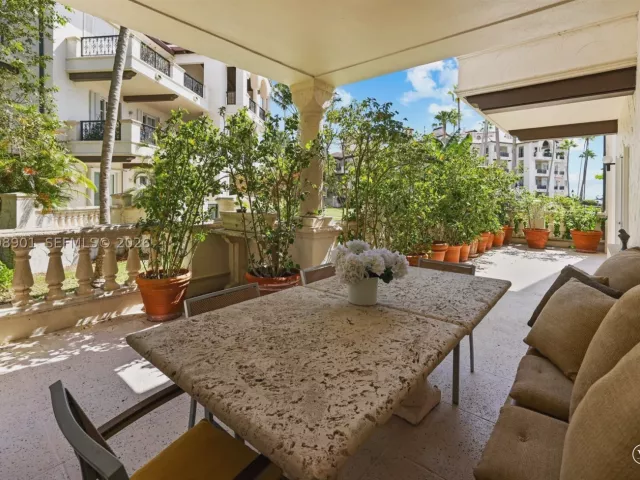 3-bedroom condo for rent in Miami Beach - 2211 Fisher Island Dr 3101 - MondialRealty