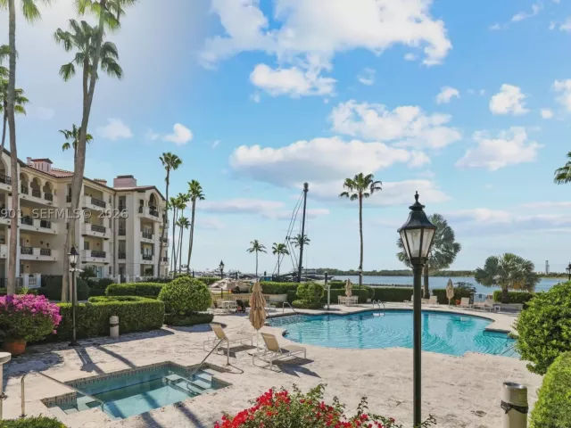 3-bedroom condo for rent in Miami Beach - 2211 Fisher Island Dr 3101 - MondialRealty