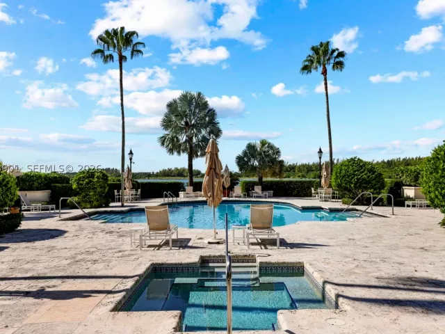 3-bedroom condo for rent in Miami Beach - 2211 Fisher Island Dr 3101 - MondialRealty