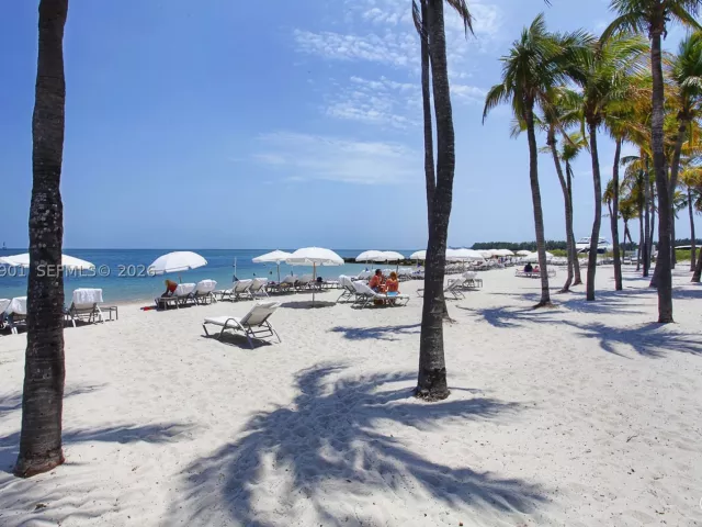 3-bedroom condo for rent in Miami Beach - 2211 Fisher Island Dr 3101 - MondialRealty