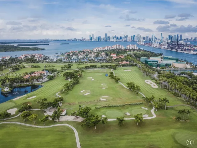 3-bedroom condo for rent in Miami Beach - 2211 Fisher Island Dr 3101 - MondialRealty