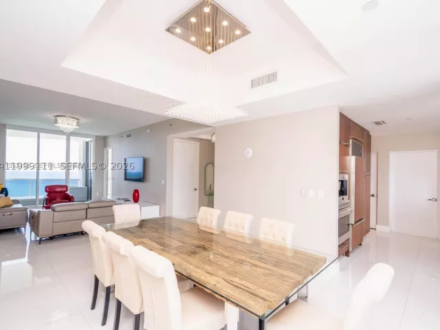 3-bedroom condo for sale in Sunny Isles Beach - 15901 Collins Ave 2504 - MondialRealty