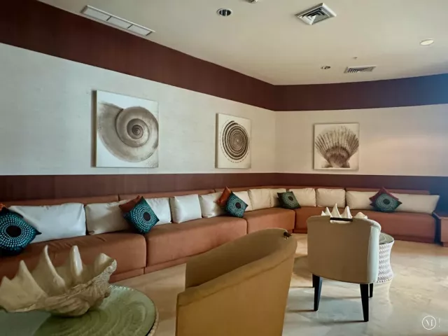 2-bedroom condo for sale in Hallandale Beach - 1945 S Ocean Drive 609 - MondialRealty