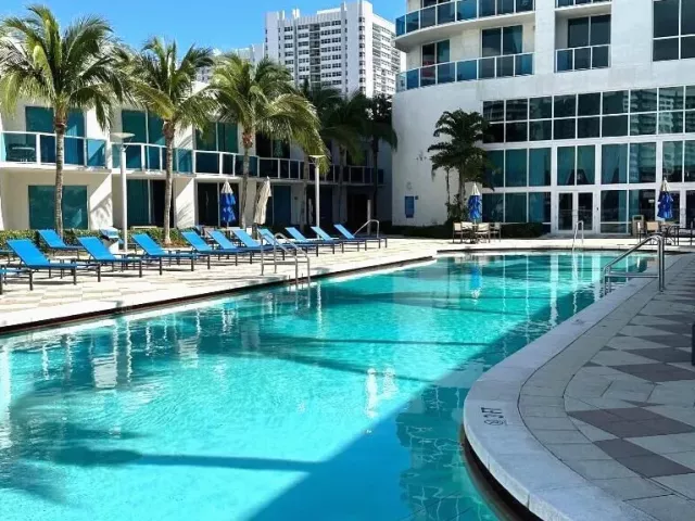 2-bedroom condo for sale in Hallandale Beach - 1945 S Ocean Drive 609 - MondialRealty