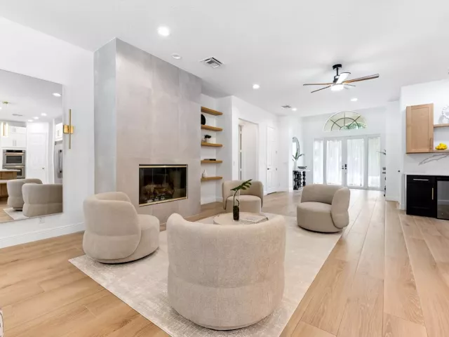 4-bedroom home for sale in West Palm Beach - 8717 Estate Drive - MondialRealty