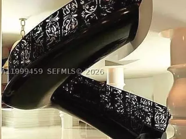 1-bedroom condo for rent in Miami Beach - 1100 West Ave 409 - MondialRealty
