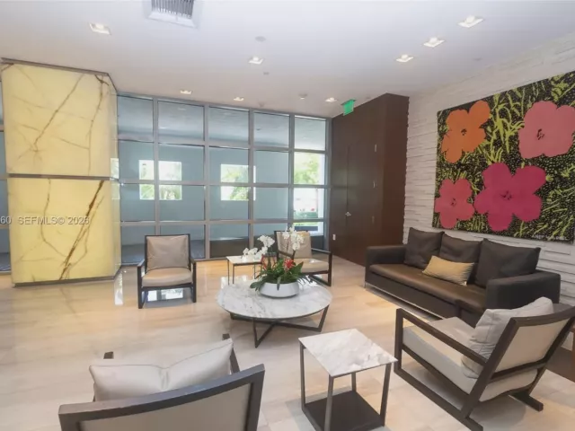 1-bedroom condo for rent in Miami Beach - 1330 West Ave 3305 - MondialRealty