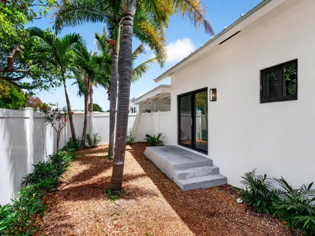 3-bedroom home for rent in Delray Beach - 517 NW 1st Street - MondialRealty