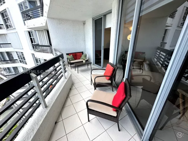 2-bedroom condo for rent in Aventura - 3530 Mystic Pointe Dr 2607 - MondialRealty