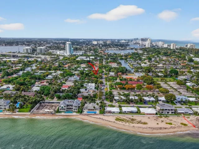 4-bedroom home for sale in Fort Lauderdale - 1935 SE 25th Avenue - MondialRealty