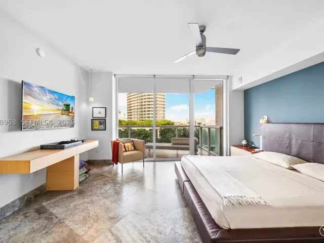 2-bedroom condo for rent in Miami Beach - 450 Alton Rd 704 - MondialRealty