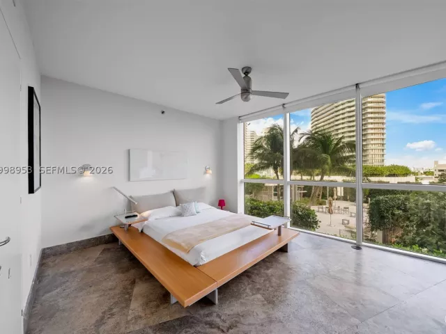 2-bedroom condo for rent in Miami Beach - 450 Alton Rd 704 - MondialRealty