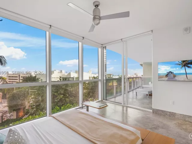 2-bedroom condo for rent in Miami Beach - 450 Alton Rd 704 - MondialRealty