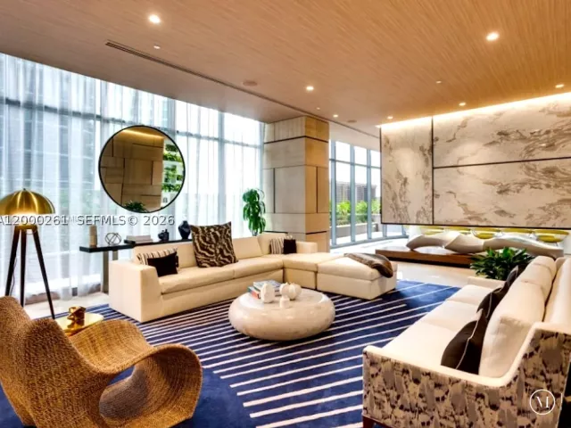 2-bedroom condo for sale in Miami - 45 SW 9th St 1808 - MondialRealty