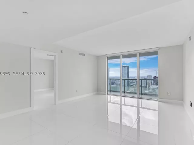 2-bedroom condo for sale in Miami - 50 Biscayne Blvd 3601 - MondialRealty