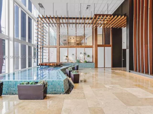 2-bedroom condo for sale in Miami - 50 Biscayne Blvd 3601 - MondialRealty