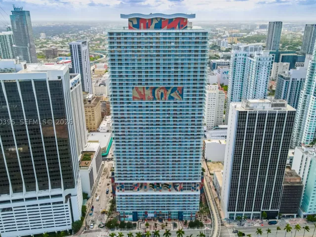 2-bedroom condo for sale in Miami - 50 Biscayne Blvd 3601 - MondialRealty