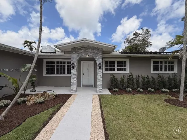 4-bedroom home for sale in Miami - 8515 SW 125th St - MondialRealty