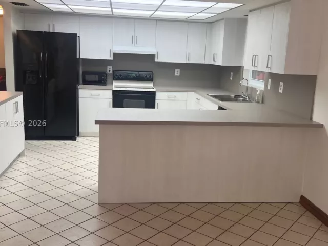 3-bedroom home for sale in Hollywood - 2635 Taylor St - MondialRealty