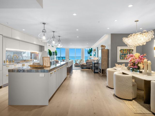 3-bedroom condo for sale in Fort Lauderdale - 101 S Fort Lauderdale Beach Boulevard 1404 - MondialRealty