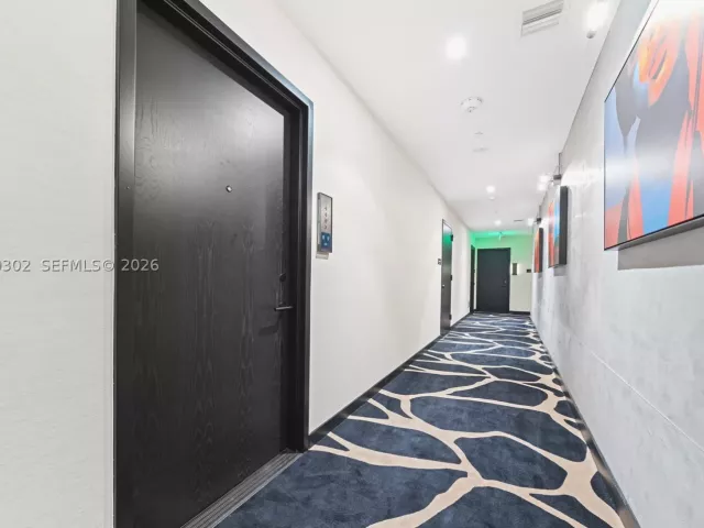 2-bedroom condo for sale in Miami - 20 NE 11th St 4403 - MondialRealty