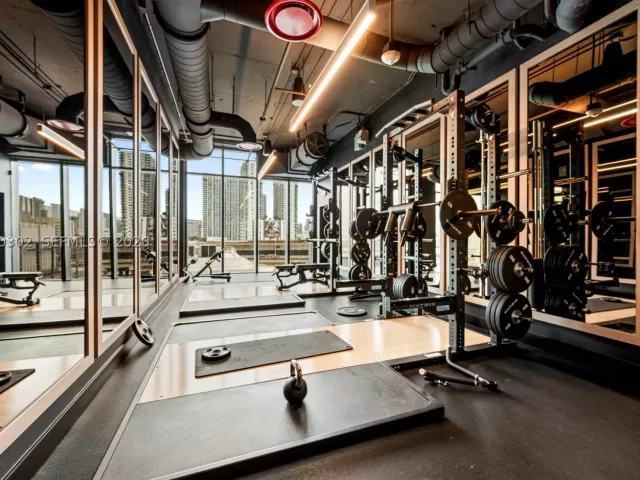 2-bedroom condo for sale in Miami - 20 NE 11th St 4403 - MondialRealty