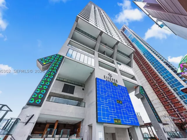 2-bedroom condo for sale in Miami - 20 NE 11th St 4403 - MondialRealty