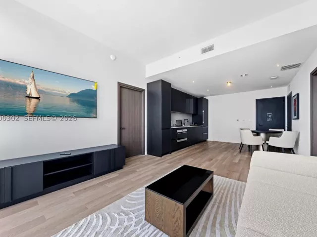 2-bedroom condo for sale in Miami - 20 NE 11th St 4403 - MondialRealty