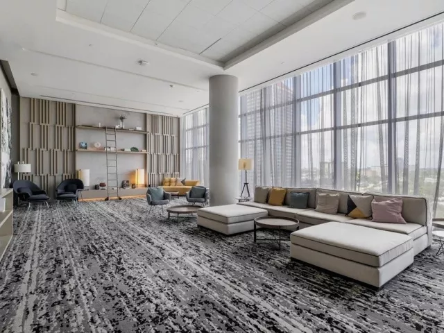 2-bedroom condo for sale in Hollywood - 4010 S Ocean Drive R1102 - MondialRealty