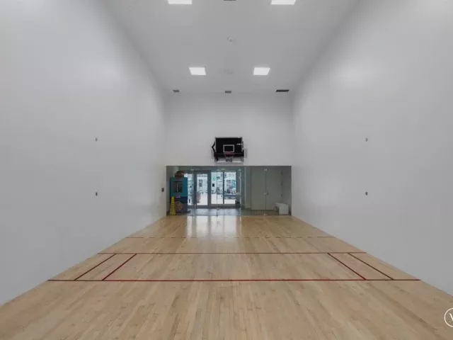 2-bedroom condo for sale in Hollywood - 4010 S Ocean Drive R1102 - MondialRealty