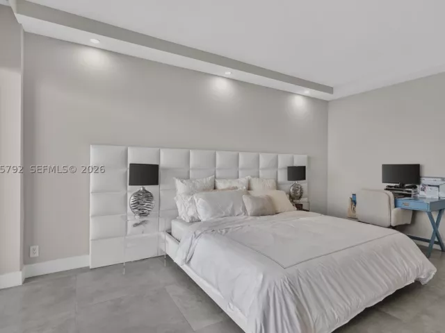 3-bedroom condo for sale in Aventura - 1000 ISLAND BL 3107 - MondialRealty