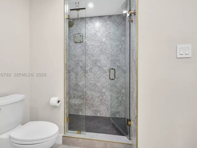 3-bedroom condo for sale in Aventura - 1000 ISLAND BL 3107 - MondialRealty