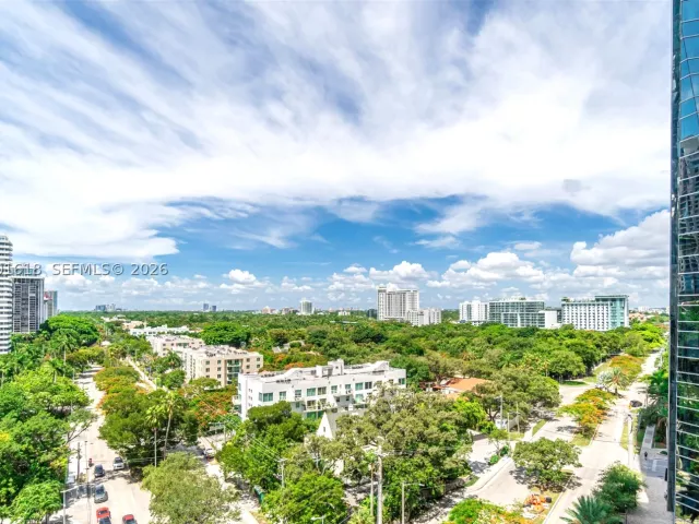 1-bedroom condo for rent in Miami - 1451 Brickell Ave 1004 - MondialRealty
