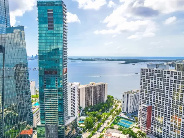 1-bedroom condo for rent in Miami - 1451 Brickell Ave 1004 - MondialRealty