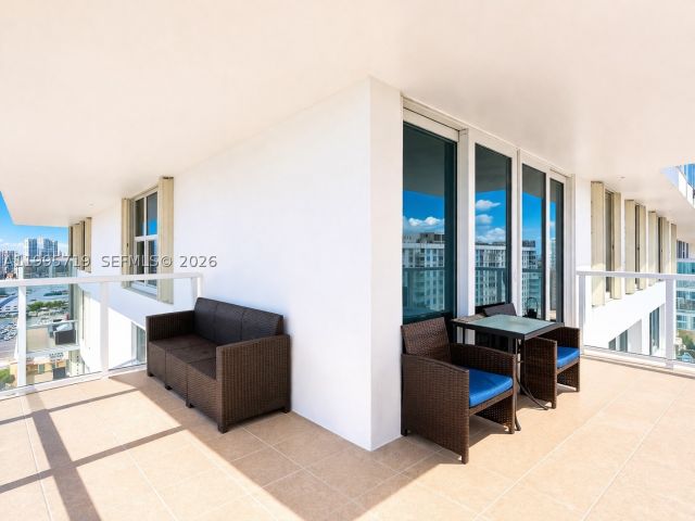 2-bedroom condo for sale in Sunny Isles Beach - 230 174th St 2404 - MondialRealty