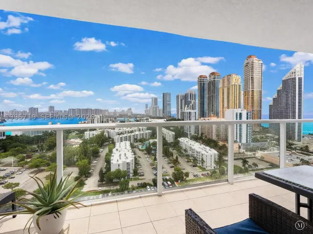 2-bedroom condo for sale in Sunny Isles Beach - 230 174th St 2404 - MondialRealty