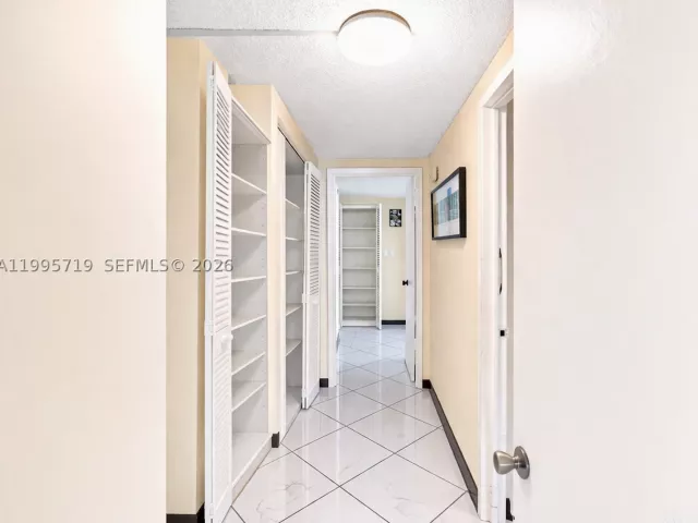 2-bedroom condo for sale in Sunny Isles Beach - 230 174th St 2404 - MondialRealty