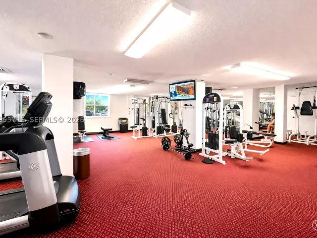 2-bedroom condo for sale in Sunny Isles Beach - 230 174th St 2404 - MondialRealty