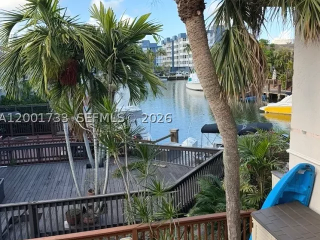 3-bedroom home for rent in North Miami Beach - 2661 NE 164th St 40 - MondialRealty