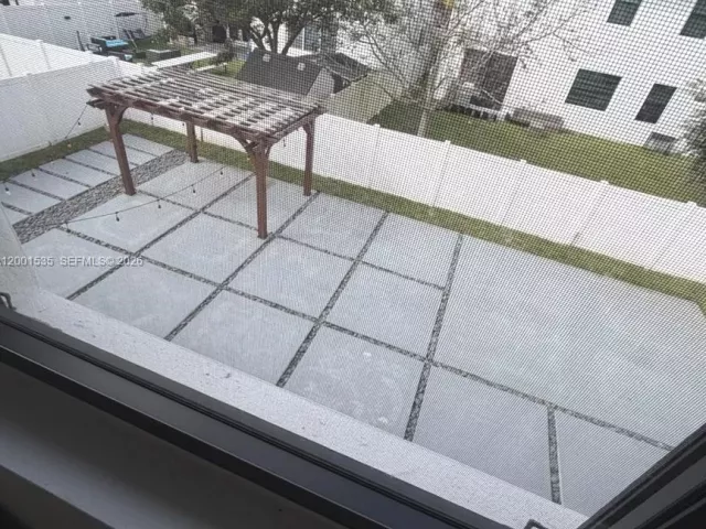 4-bedroom home for rent in Homestead - 23520 SW 107th Ct - MondialRealty